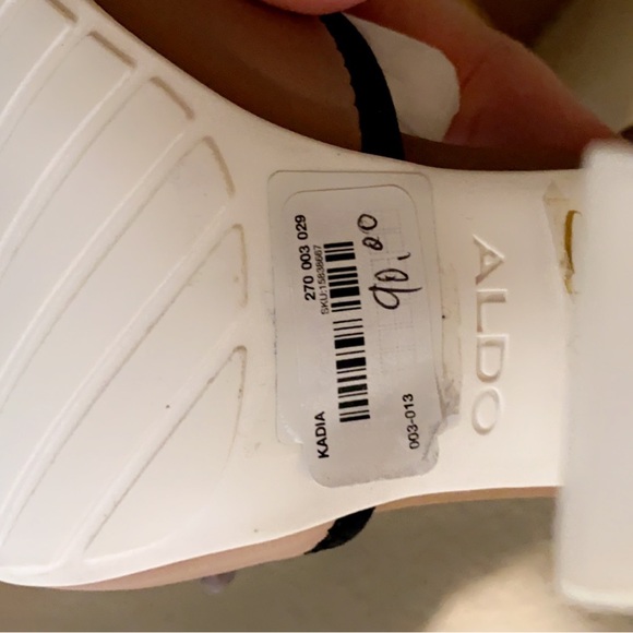 New khaki heels with black trim and white bottoms - Picture 4 of 4